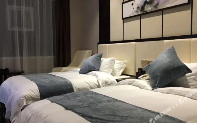 Bihai Hotel (Fengjie People's Square)