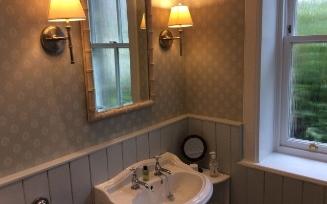 Ingram House Bed & Breakfast