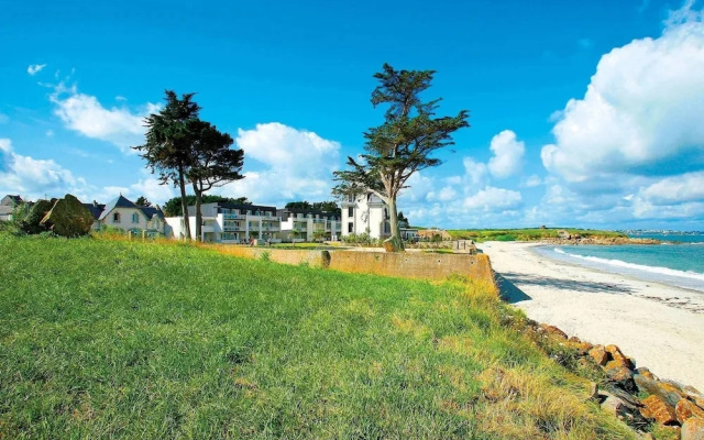 Apartment in Plougasnou With Sea Views