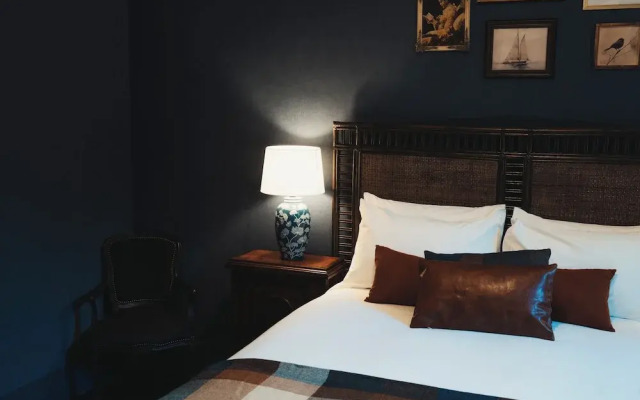 Dunedin House- Boutique Hotel