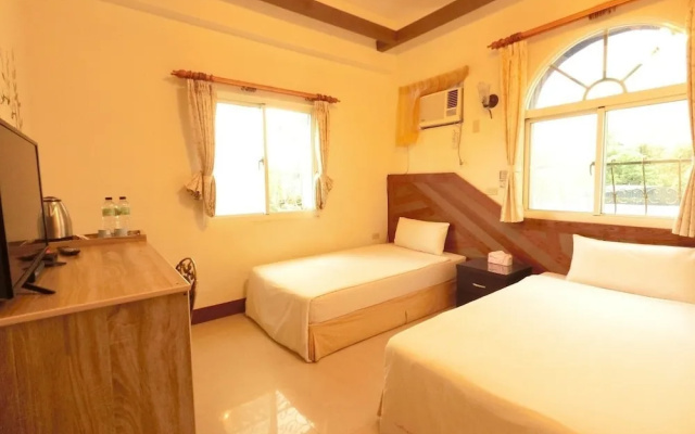 Sun Lu Holiday Homestay