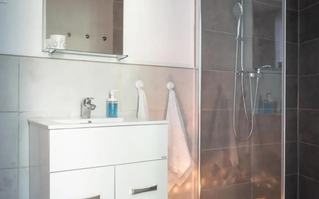 DOB50 spacious apartment - 2 separate bedroom, 4 people, AC, WIFI
