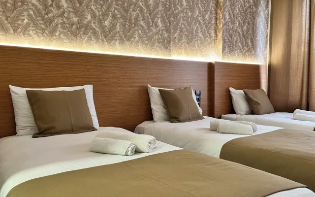 Hotel Gazi̇