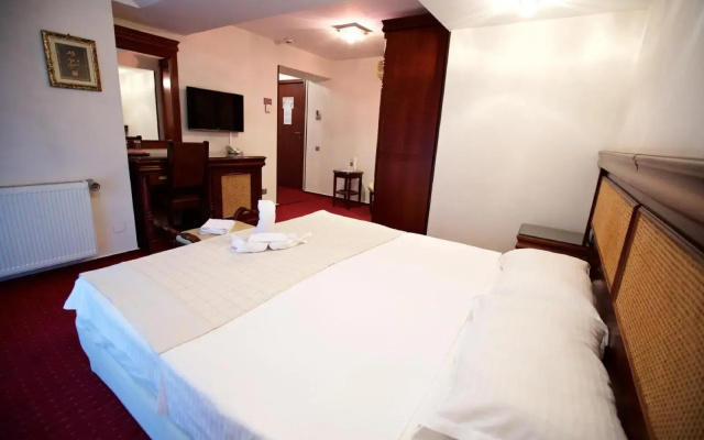 Hotel Bliss
