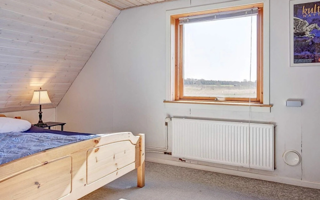 8 Person Holiday Home in Rø Gudhjem