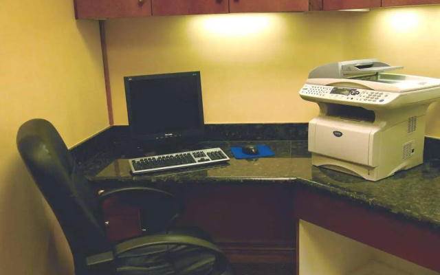 Hampton Inn & Suites Peru