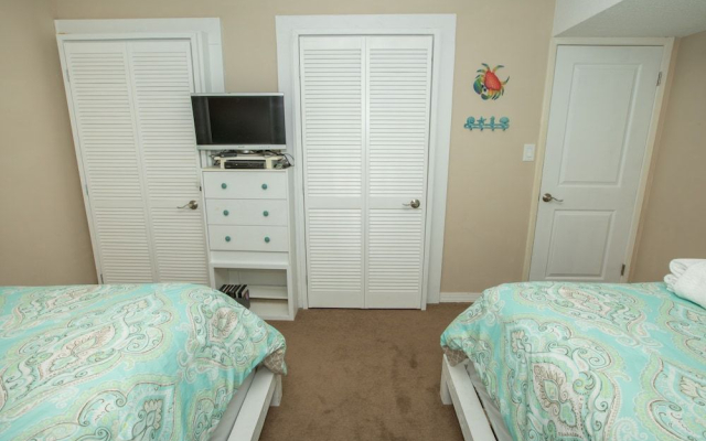 Dolphin Point 104B Destin - 2 Br Condo