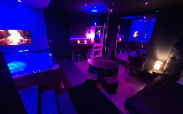 Loveroom Sexyloveroom