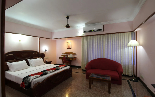 Mayura Residency