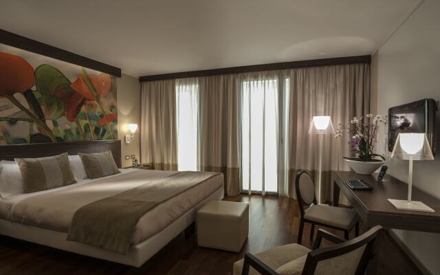 Отель Ramada Plaza Milan Милан комната для гостей