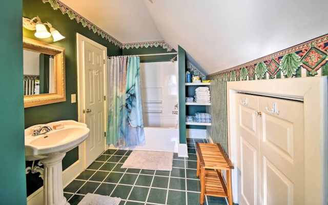Edenton Vacation Rental w/ Patio: Walk Downtown