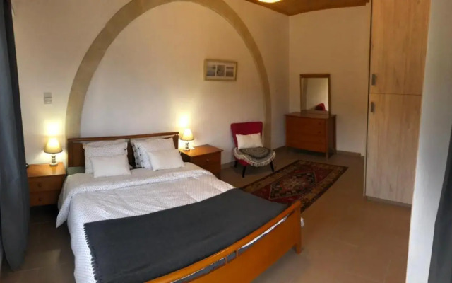 House on a Hill with Stunning Views near Troodos