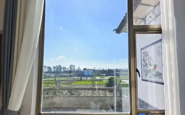Yingshan Countryside B&B (Erhai Caicun Longkan Wharf Branch)