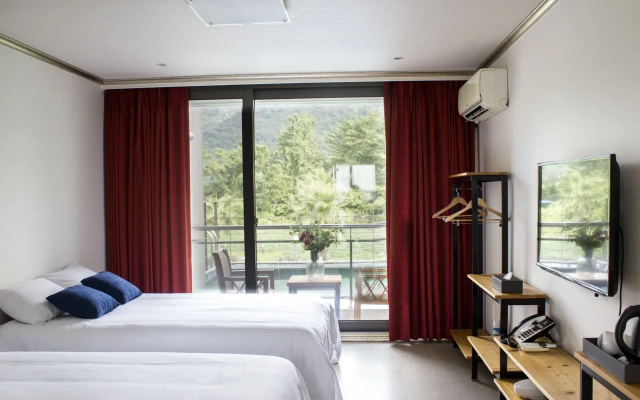 Dammora Resort