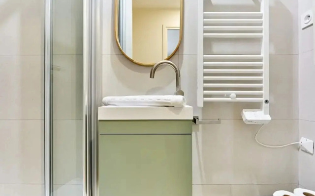 Superb Apartment Center of Paris