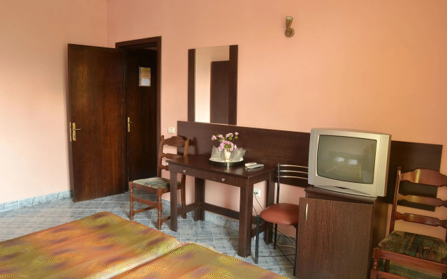 Marea Neagra Hotel