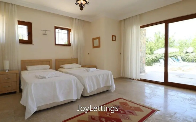 Villa AX07 by JoyLettings