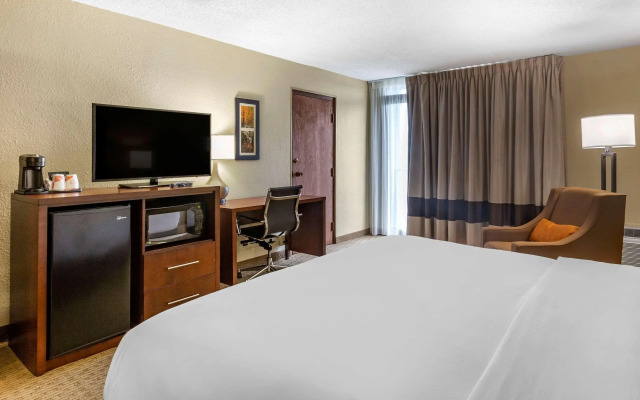 Comfort Inn & Suites near Danville Mall