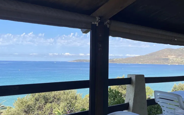 Hotel à Rena d'Oru