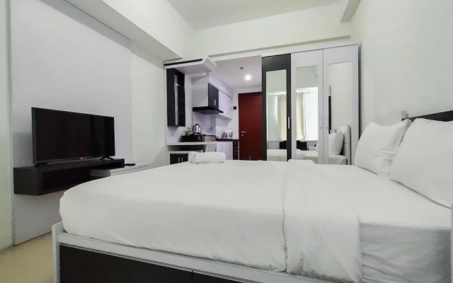 Compact and Cozy Tamansari Mahogany Studio Apartment