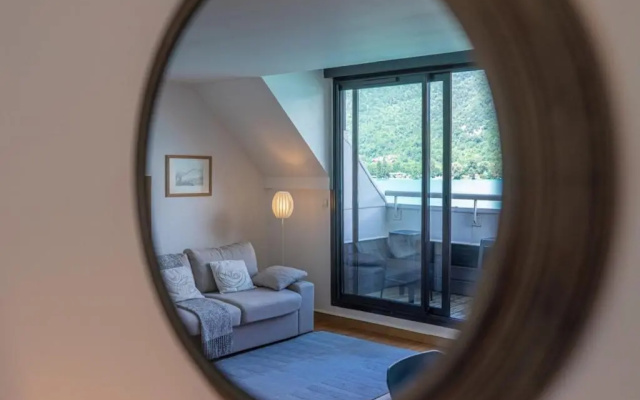 Duplex apartment with balcony on the lake classified 3 stars
