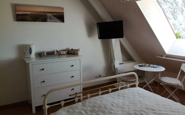 Chambre Rose Blanche