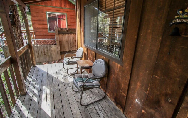Birdie Cabin 1328 by RedAwning