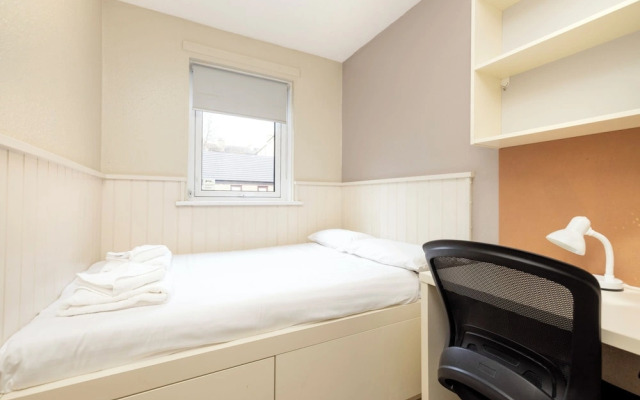 Meadow Court Apartments