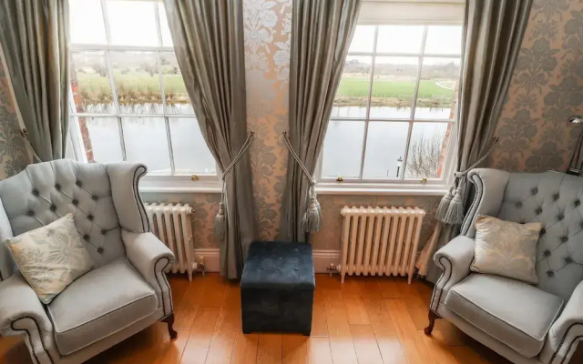 12 Deva Terrace