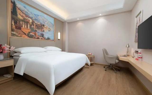 Vienna International Hotel (Shenzhen Vocational College Branch)