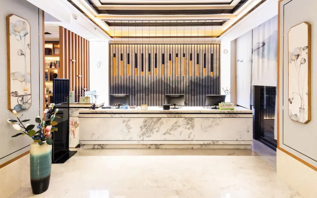 CEO· Ding Hao Hotel (Yiwu Bay Village Night Store)
