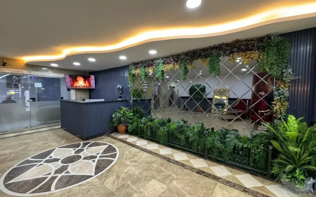 Trio Palace