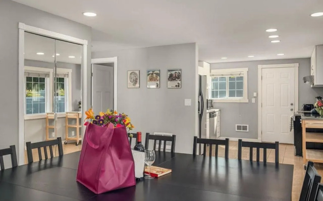 Seattle Vacation Home: The Milky Way
