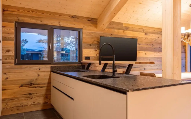 Lavish Chalet With Sauna