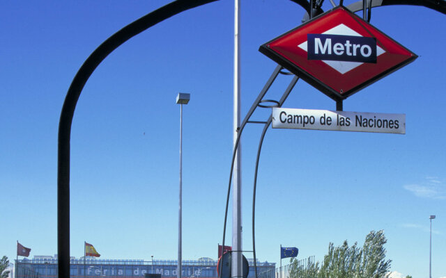 Hotel Pullman Madrid Airport & Feria вид на фасад