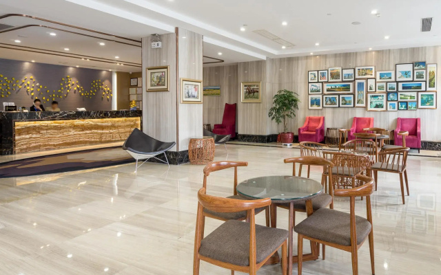 Days Inn Panyu