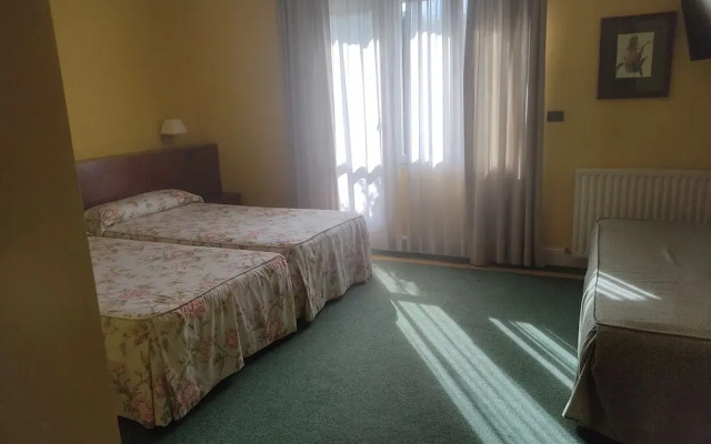 Hotel Suite Mioño Castro