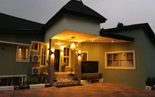 Saire Hotels