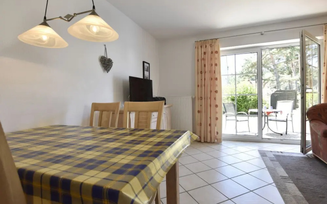 Spacious Apartment with Terrace in Dierhagen