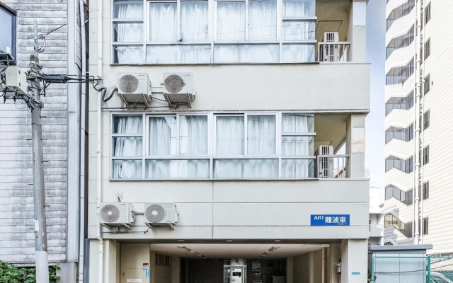 Art Namba Higashi