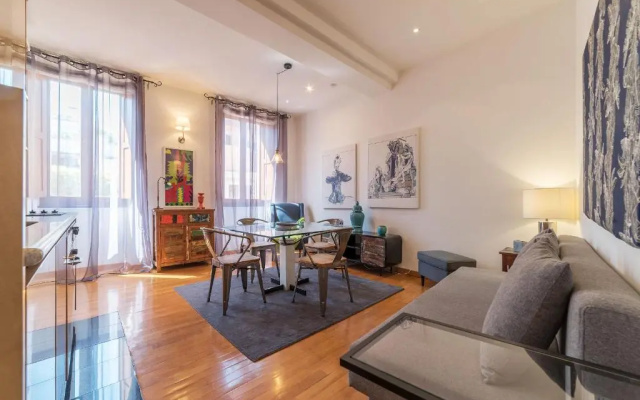 Piazza di Spagna Stylish Flat