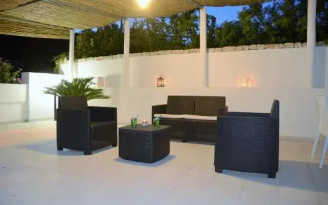 Leca's House