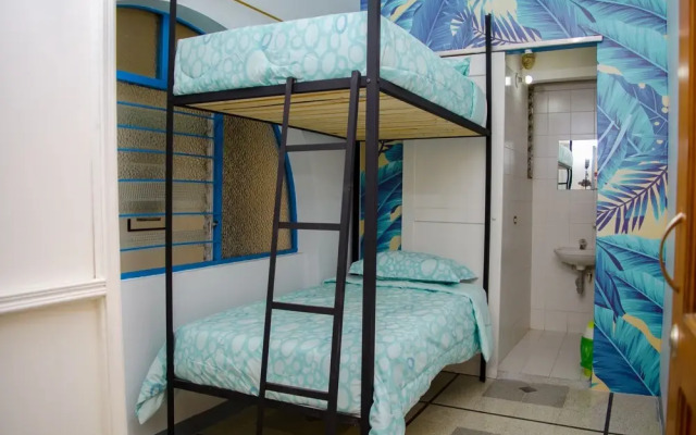 Hostal Pura Vida La 70