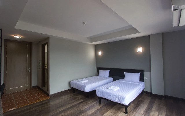 Iron Resort&Hotel