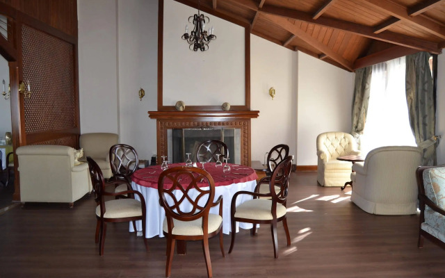 Hotel Duja Chalet Ski Center