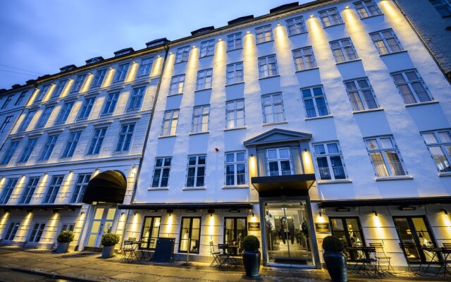 Hotel SKT. Annæ in Copenhagen, Denmark from 239$, photos, reviews - zenhotels.com hotel front