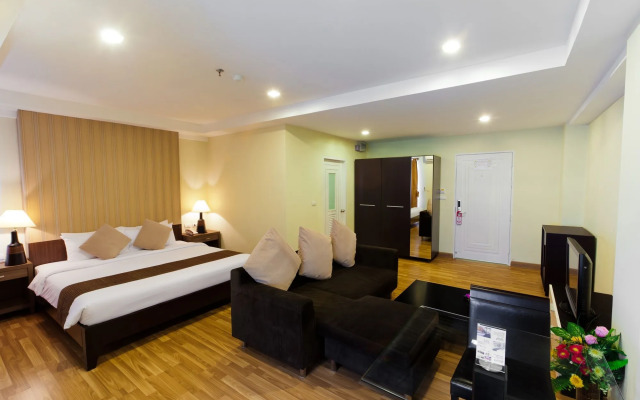 Sunday Platinum Suites