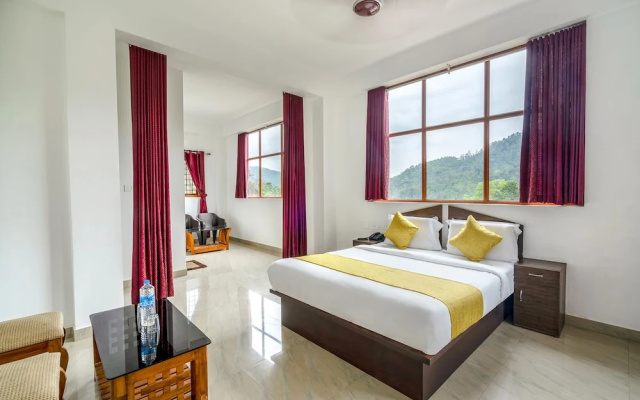 Fabhotel Abrigo Residency