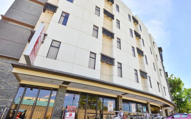 Отель Express Inn - Mactan Hotel Филиппины, Лапу-Лапу - отзывы, цены и фото номеров - забронировать отель Express Inn - Mactan Hotel онлайн вид на фасад