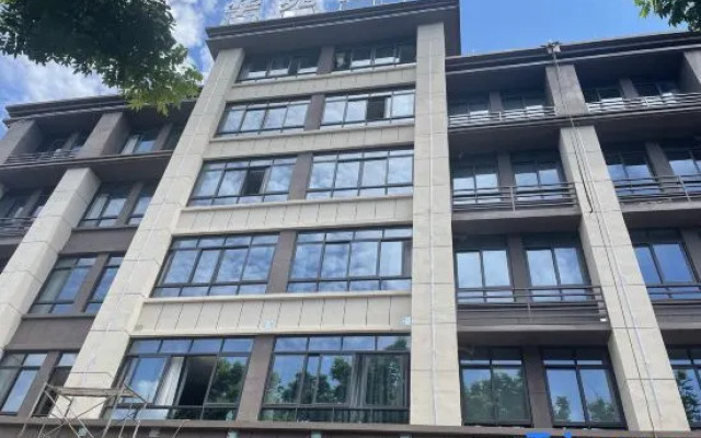 Yiwu Huayuan Hotel